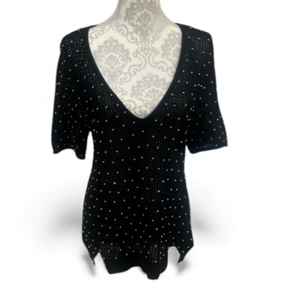 Jennifer Lopez Short Sleeve Deep V-Neck Sweater Black Silver Studs Size L EUC - Picture 12 of 12